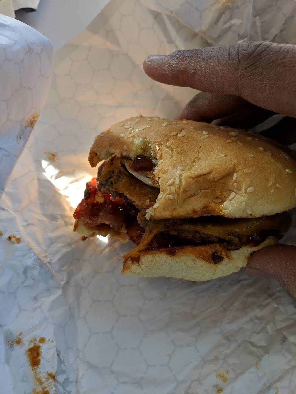 Gs Burgers | restaurant | 778 New Haven Rd, Naugatuck, CT 06770, USA | 2037237771 OR +1 203-723-7771