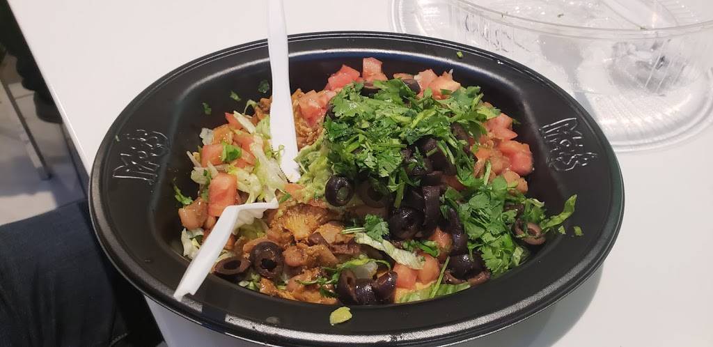 Moes Southwest Grill | restaurant | 651 Kaprowski Road, Elizabeth, NJ 07201, USA | 9082824808 OR +1 908-282-4808