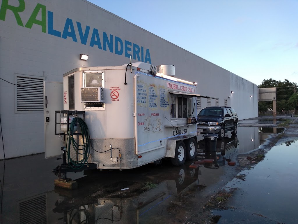 Taqueria Cerro De La Silla | restaurant | 2783 Red Bluff Rd, Pasadena, TX 77503, USA | 8328602254 OR +1 832-860-2254