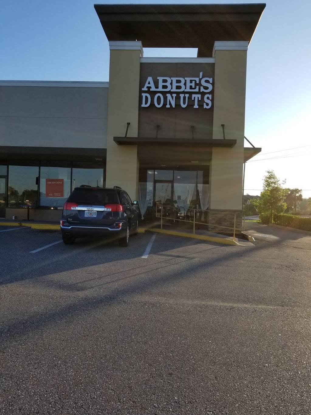 Charlotte Square | shopping mall | 2150 Tamiami Trail, Port Charlotte, FL 33948, USA | 8136644800 OR +1 813-664-4800