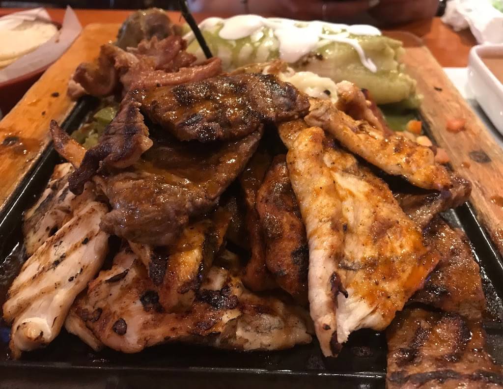 La Herradura | restaurant | 563 Main St, New Rochelle, NY 10801, USA | 9142352055 OR +1 914-235-2055