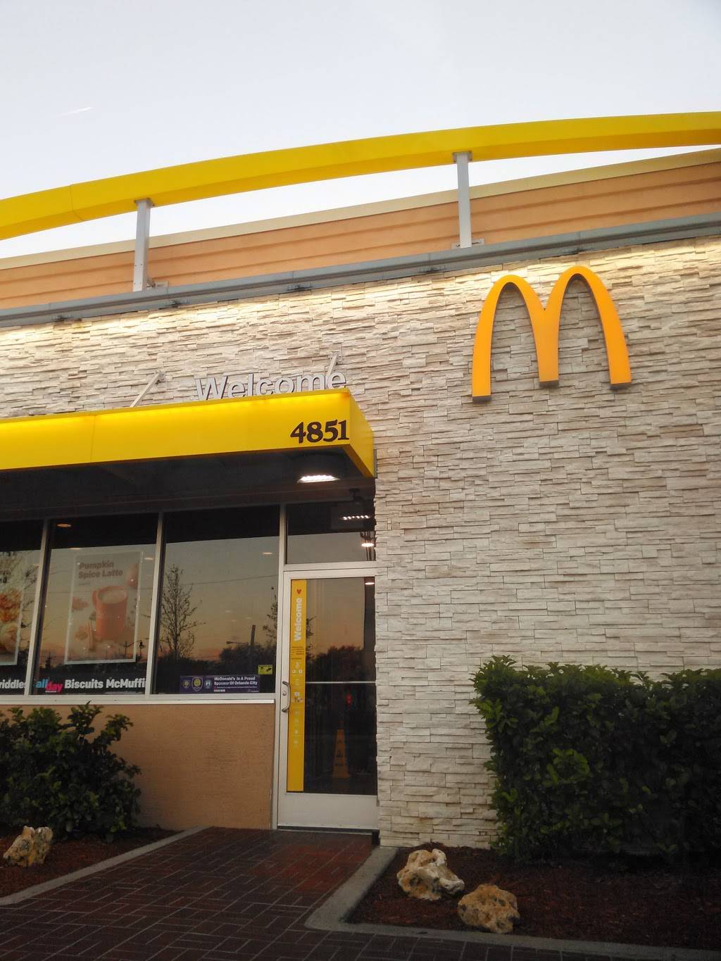 McDonalds | cafe | 4851 Belle Terre Pkwy, Palm Coast, FL 32137, USA | 3864456156 OR +1 386-445-6156