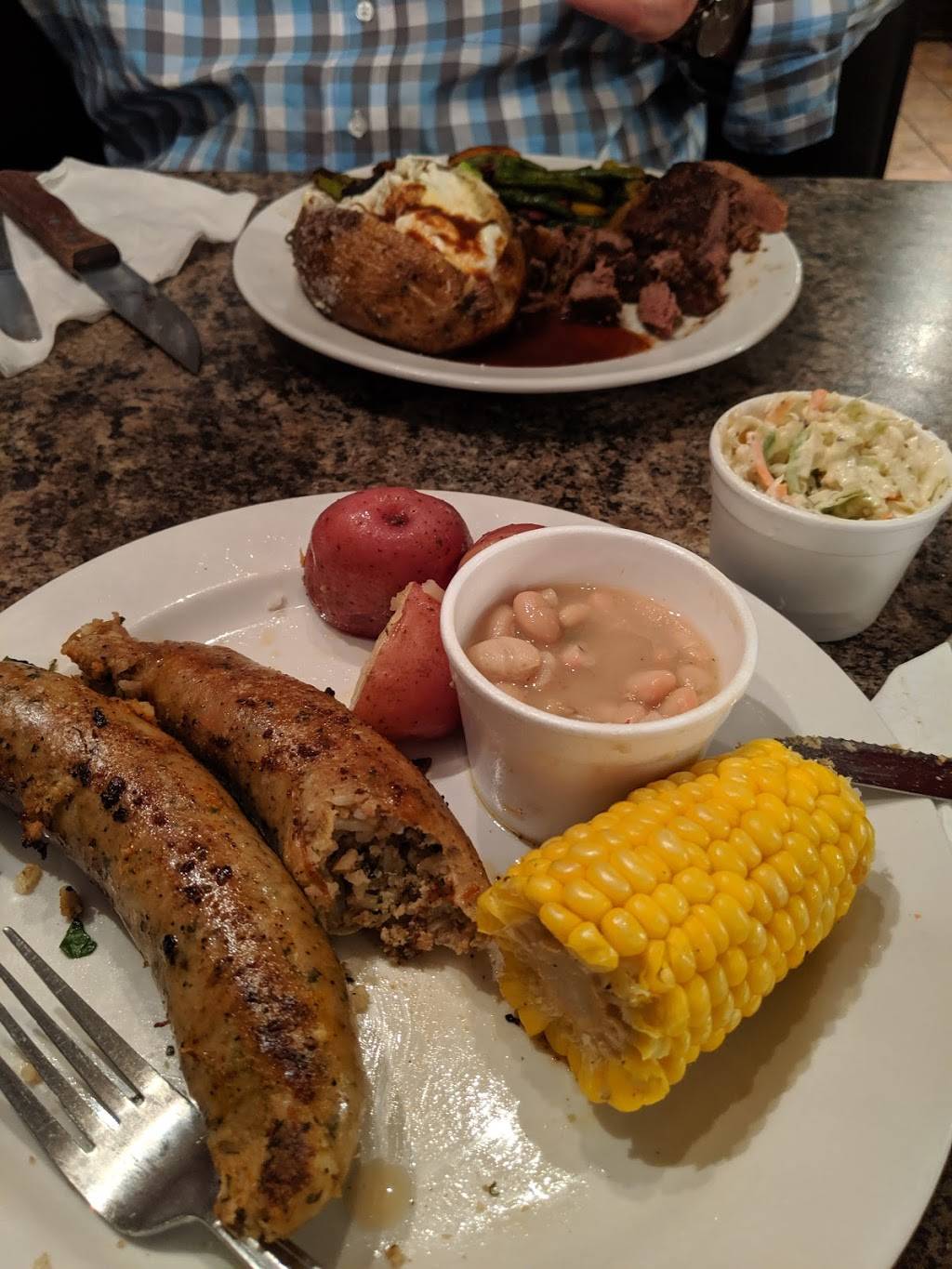 Meo Mios Sportsman Grill | restaurant | 4105, 14275 US-79, Buchanan, TN 38222, USA | 7319245060 OR +1 731-924-5060