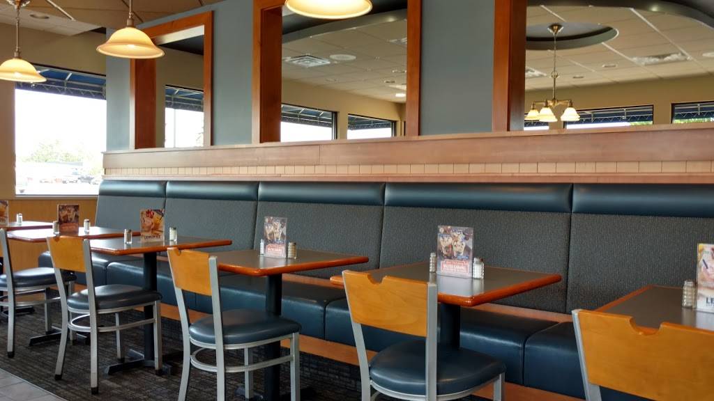 Culvers | restaurant | 3210 N Vermilion St, Danville, IL 61832, USA | 2172136022 OR +1 217-213-6022