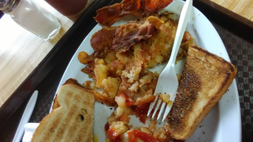 Dennis Place | restaurant | 1701 Pitkin Ave, Brooklyn, NY 11212, USA | 7184988406 OR +1 718-498-8406