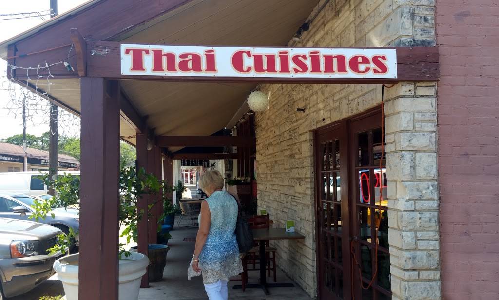 Thai Village Restaurant | restaurant | 2512 Times Blvd, Houston, TX 77005, USA | 7135248682 OR +1 713-524-8682
