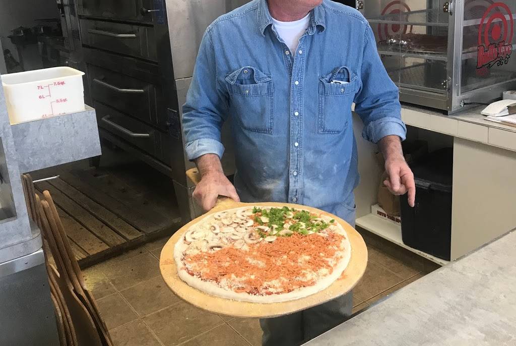 Bulls Eye Pizza Amherstburg | restaurant | 139 Sandwich St S, Amherstburg, ON N9V 1Z9, Canada | 5197361221 OR +1 519-736-1221