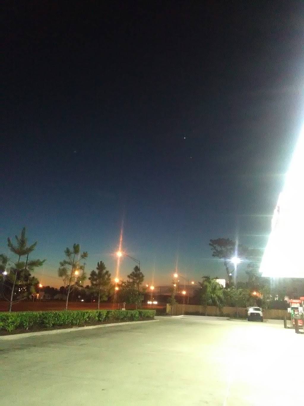 RaceTrac | cafe | 3105 E College Ave, Ruskin, FL 33570, USA | 8136454141 OR +1 813-645-4141