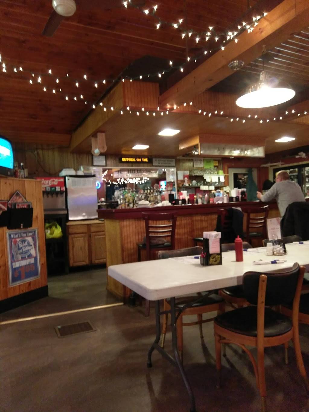 D & S Lounge & Restaurant | restaurant | 4458 S Pittsford Rd, Pittsford, MI 49271, USA | 5175233146 OR +1 517-523-3146