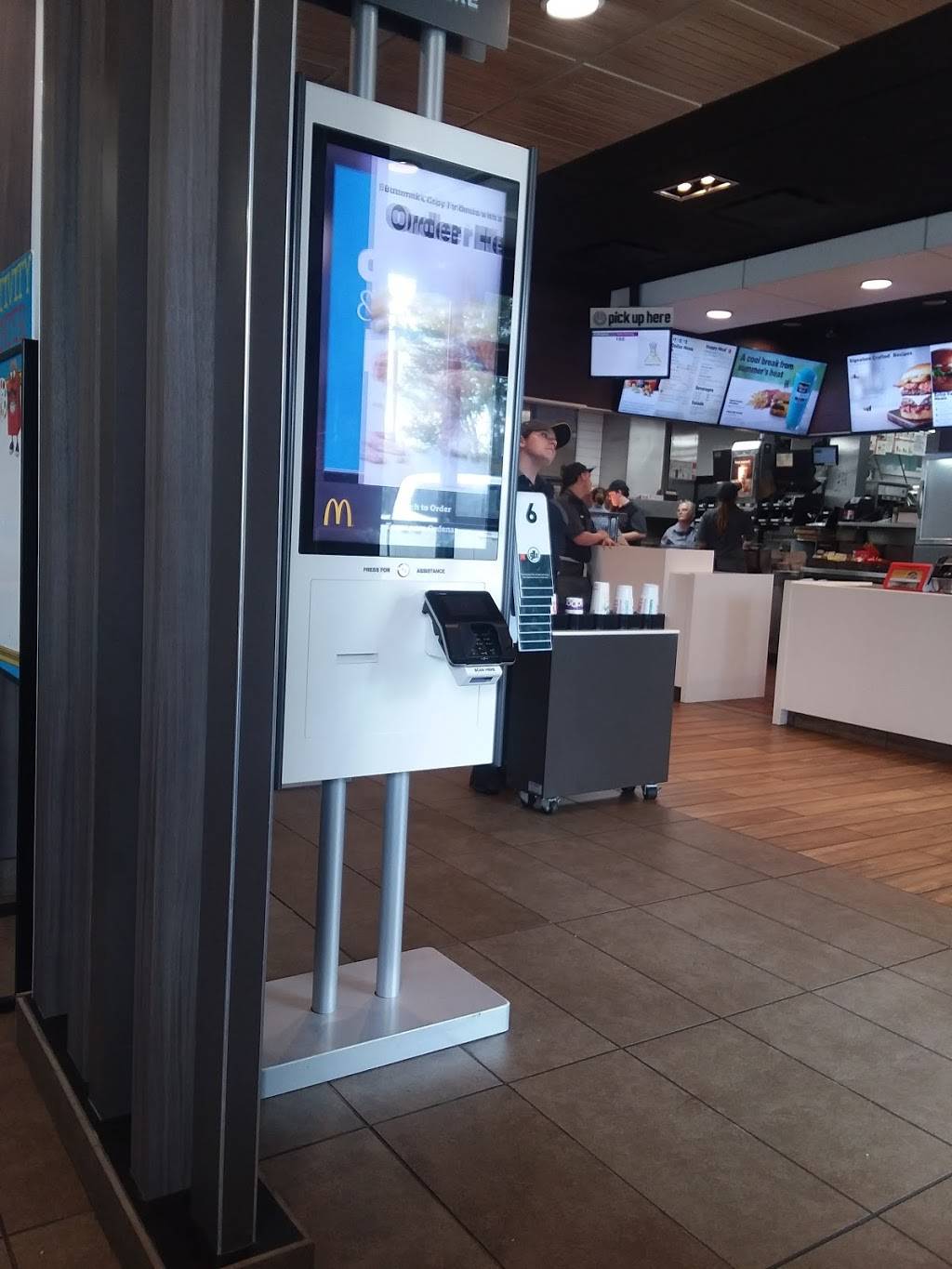 McDonalds | cafe | 501 E, State Rd 46, Nashville, IN 47448, USA | 8129884452 OR +1 812-988-4452