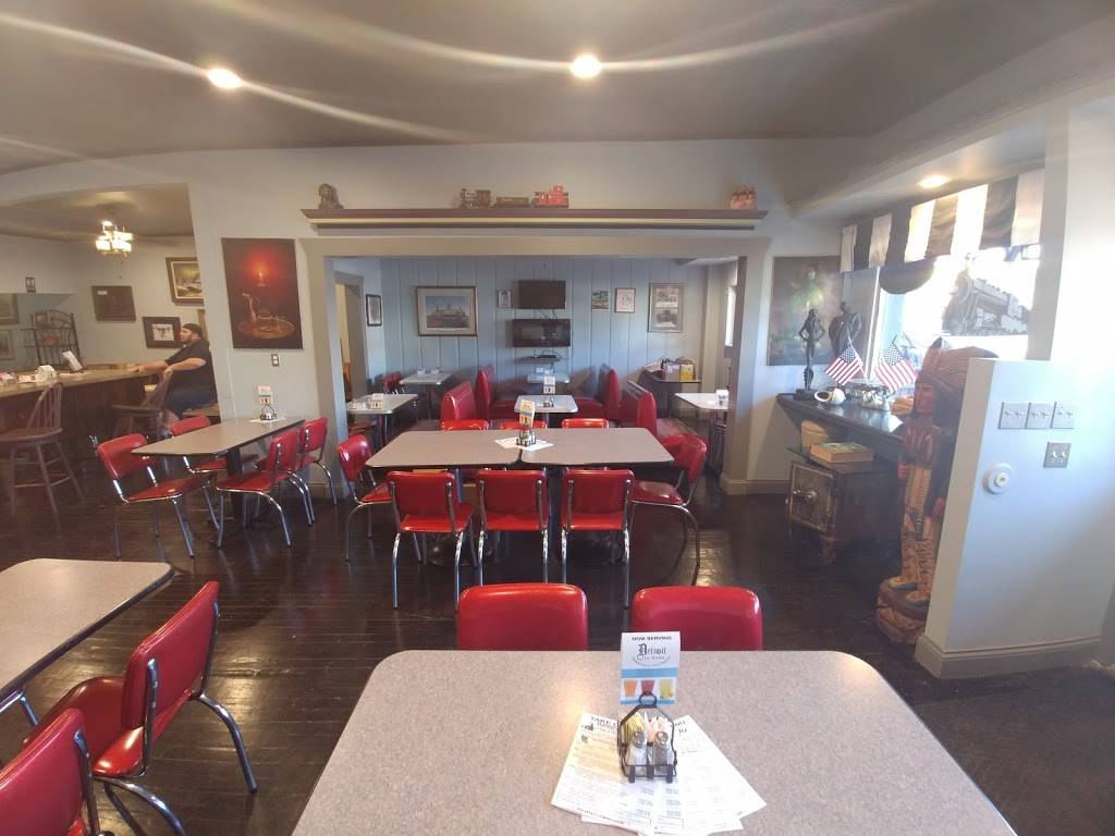 Gregory Mercantile Inn | restaurant | 144 Main St, Gregory, MI 48137, USA | 7343755191 OR +1 734-375-5191