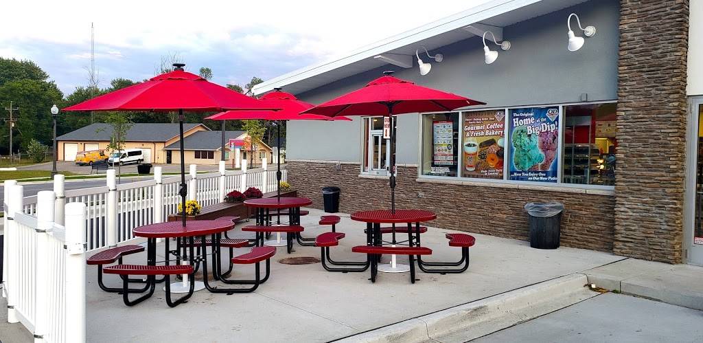 Quality Dairy Store | bakery | 2233 Cedar St, Holt, MI 48842, USA | 5173718918 OR +1 517-371-8918