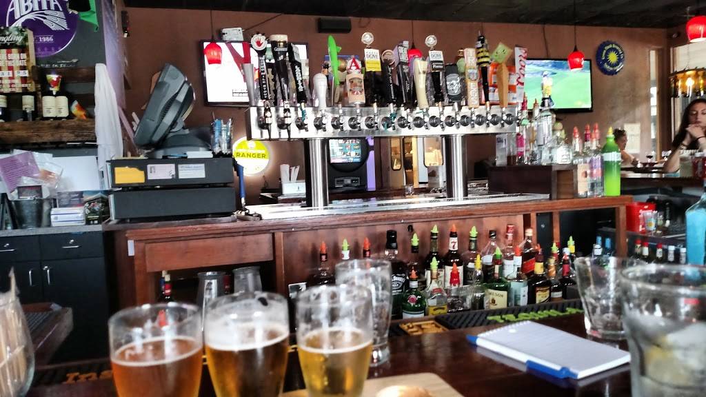 Bee Hive Brew Pub | restaurant | 20 Pleasant St, Canandaigua, NY 14424, USA | 5859192471 OR +1 585-919-2471