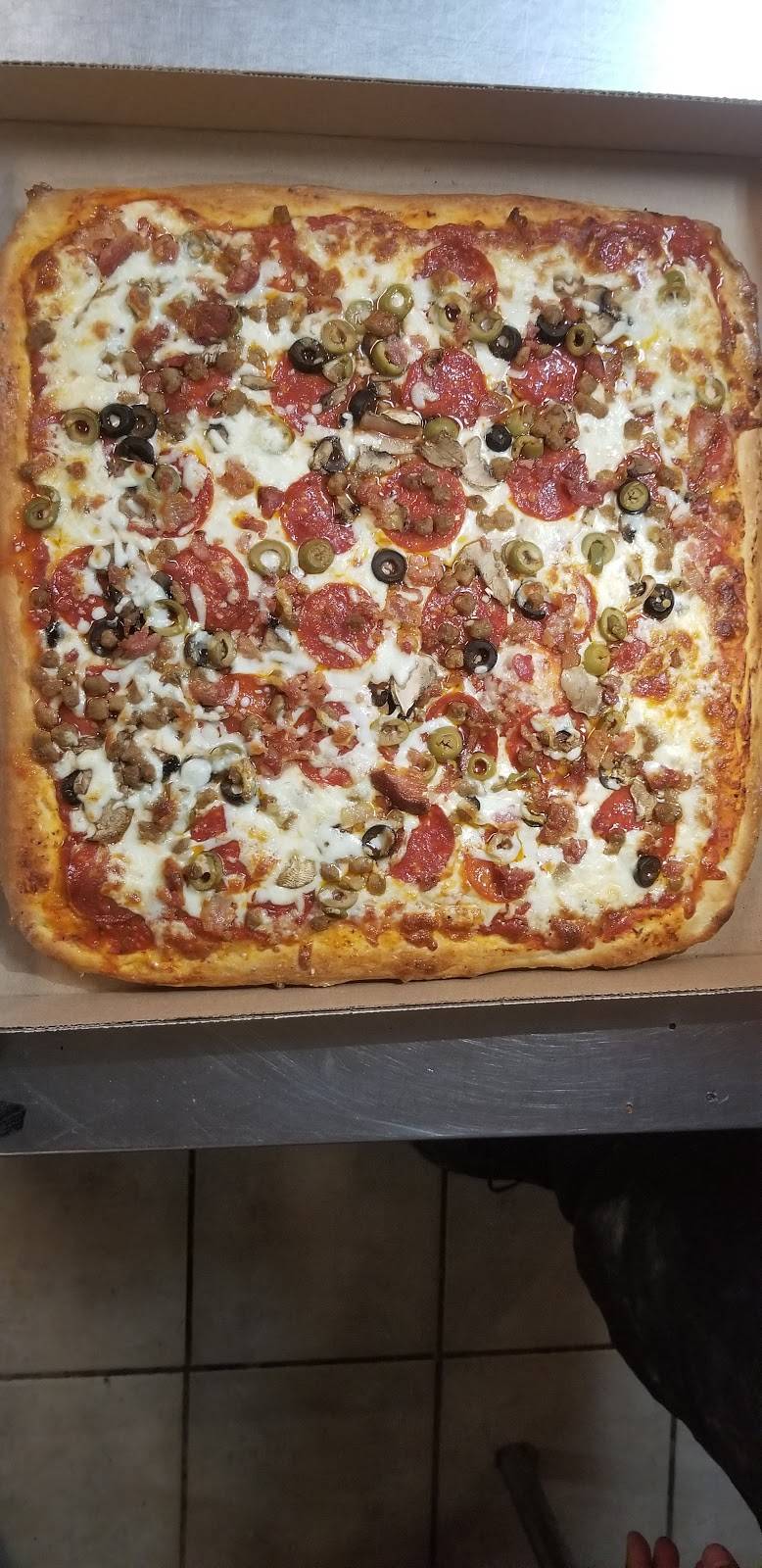 New York Pizza & Pasta | restaurant | 4750 Bryant Irvin Rd #858, Fort Worth, TX 76132, USA | 8179240990 OR +1 817-924-0990