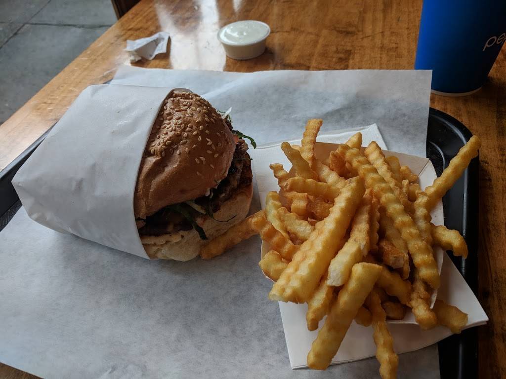 Bongo Burger | restaurant | 1839 Euclid Ave, Berkeley, CA 94709, USA | 5105483400 OR +1 510-548-3400