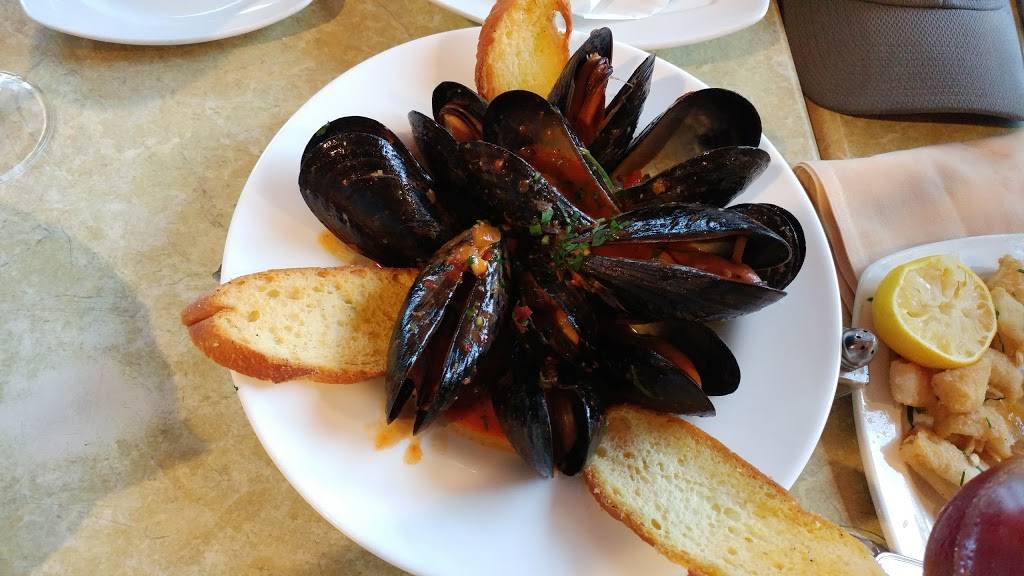 Veranda | restaurant | 20801 Northern Blvd, Bayside, NY 11361, USA | 7182812233 OR +1 718-281-2233