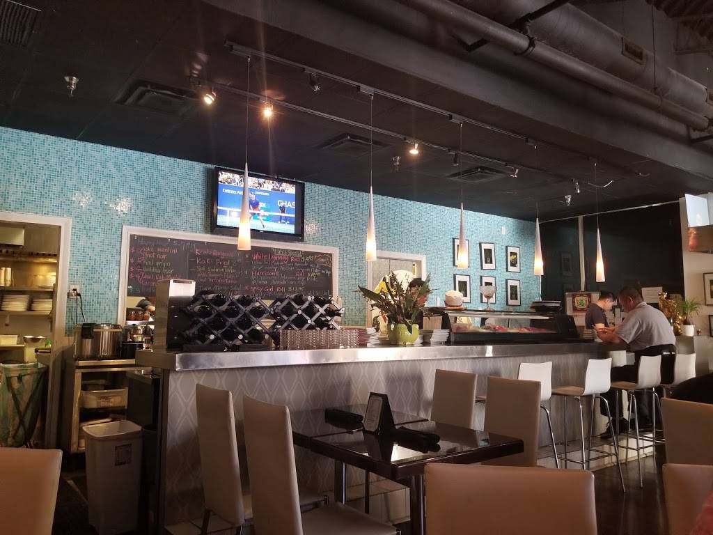 Fah Asian Bistro & Sushi Bar | restaurant | #B5, 7461 N Federal Hwy, Boca Raton, FL 33487, USA | 5612410400 OR +1 561-241-0400