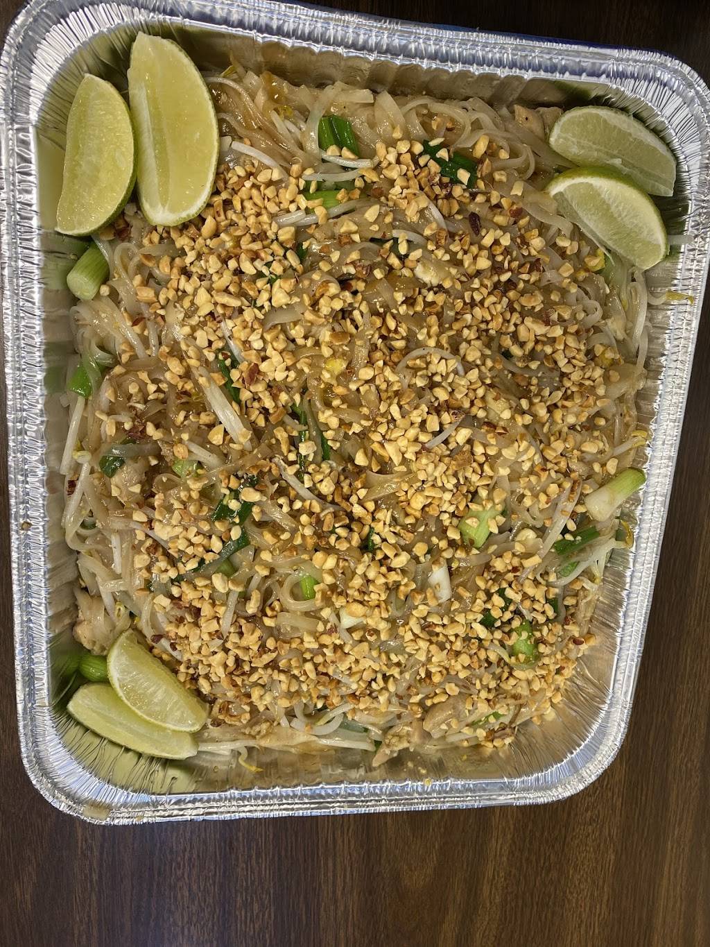 Narins Thai Kitchen | restaurant | 1981 E Mason St #105, Green Bay, WI 54302, USA | 9205440275 OR +1 920-544-0275