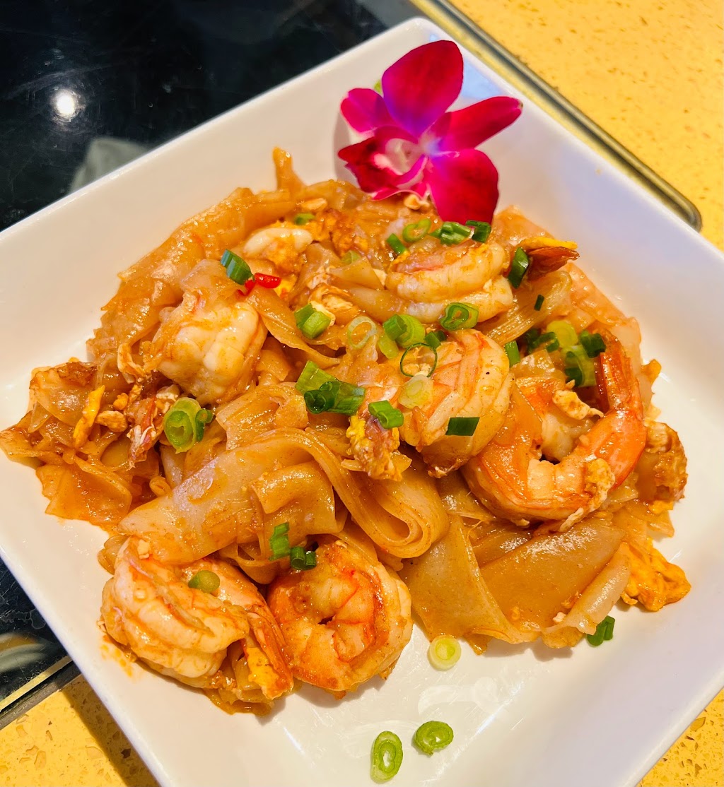 Angel Thai Bistro | restaurant | 4010 E Greenway Rd, Phoenix, AZ 85032, USA | 6022375344 OR +1 602-237-5344