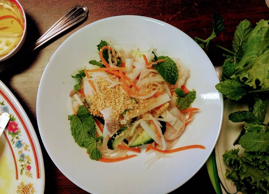 Truc Lam Restaurant | restaurant | 3737 Gravois Ave, St. Louis, MO 63116, USA | 3147761299 OR +1 314-776-1299