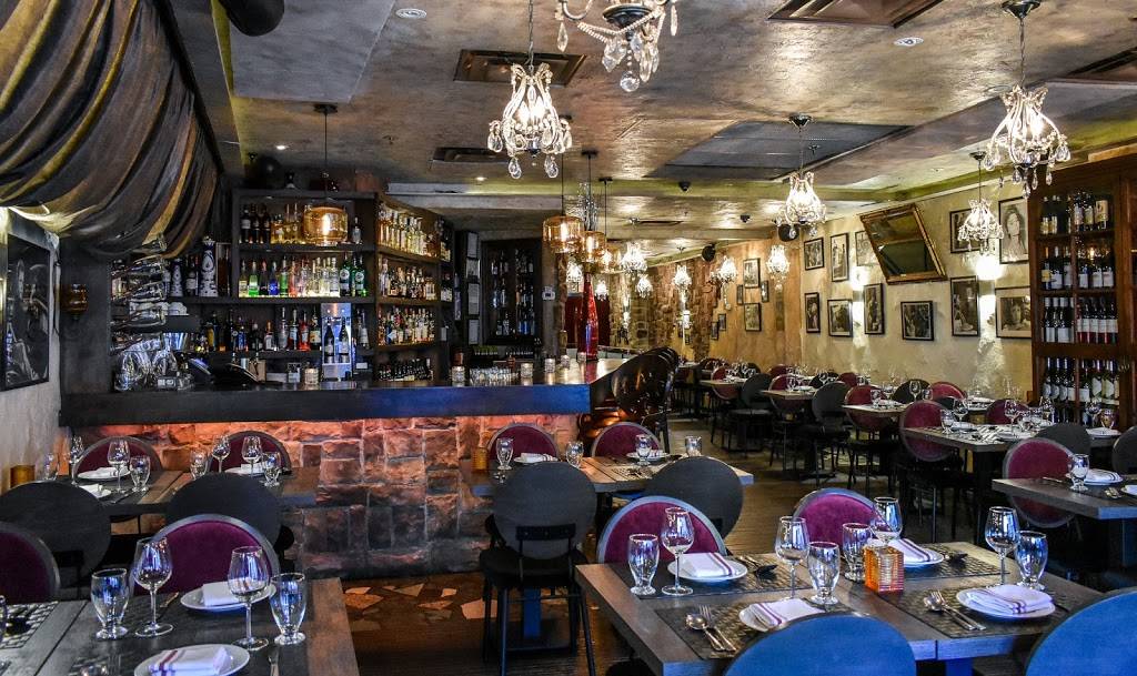 La Vecchia Restaurant Uptown | restaurant | 2405 Yonge St A, Toronto, ON M4P 2E7, Canada | 4164890630 OR +1 416-489-0630