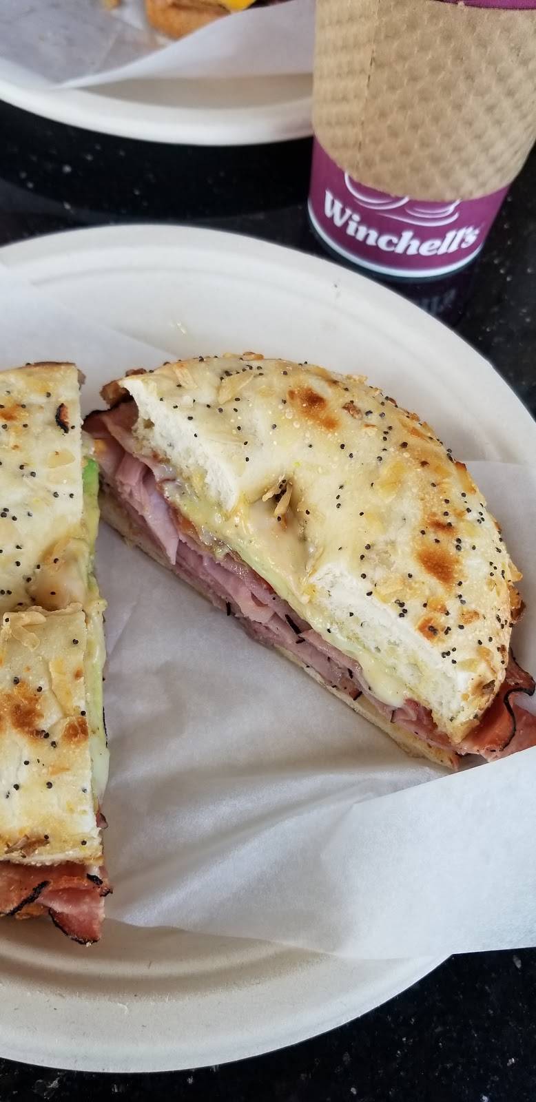 Winchells Donut House | cafe | 17141 Bellflower Blvd, Bellflower, CA 90706, USA | 5623480381 OR +1 562-348-0381