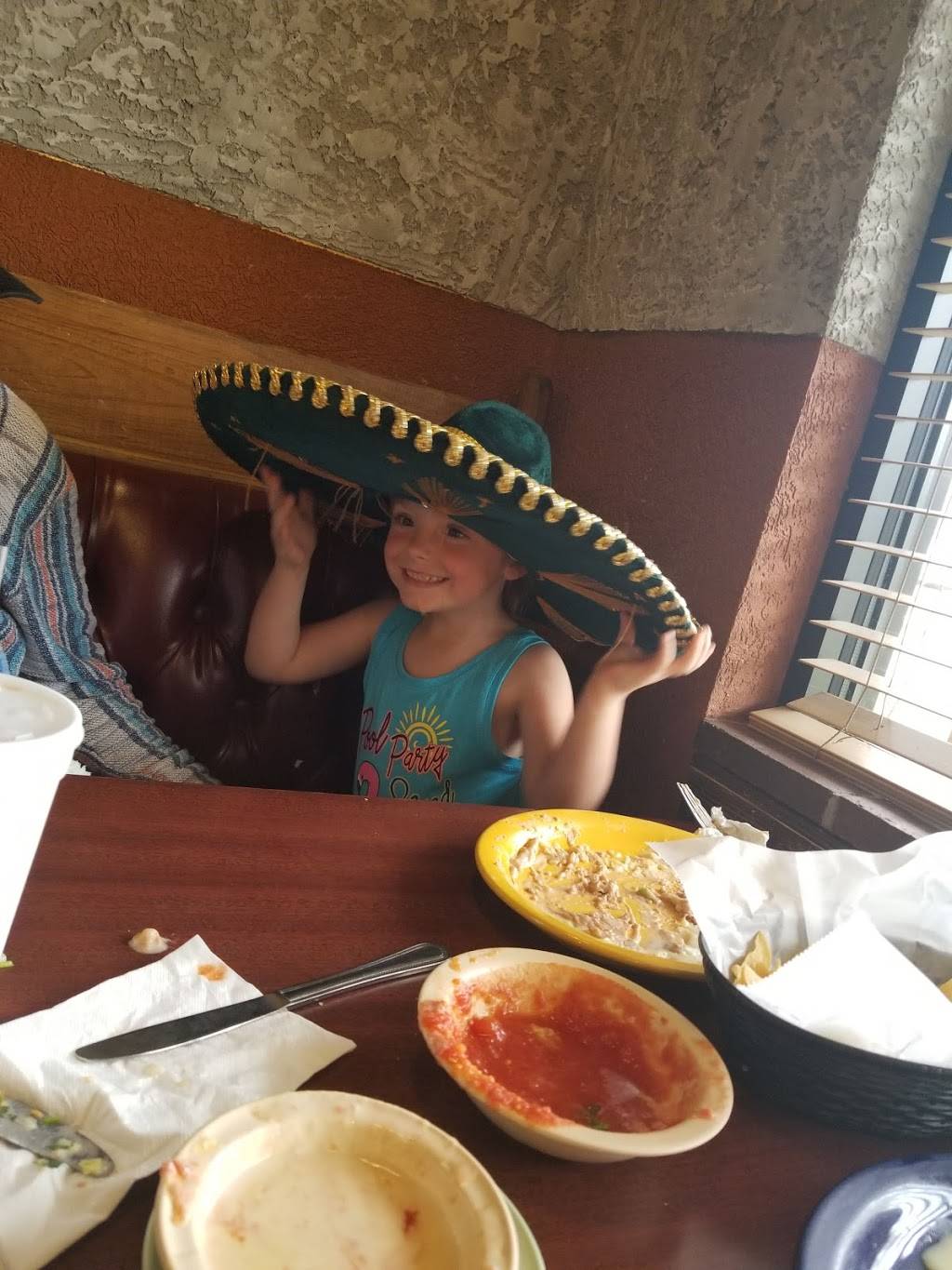 Los Portales | restaurant | 6 South St, Jackson, TN 38301, USA | 7314242484 OR +1 731-424-2484