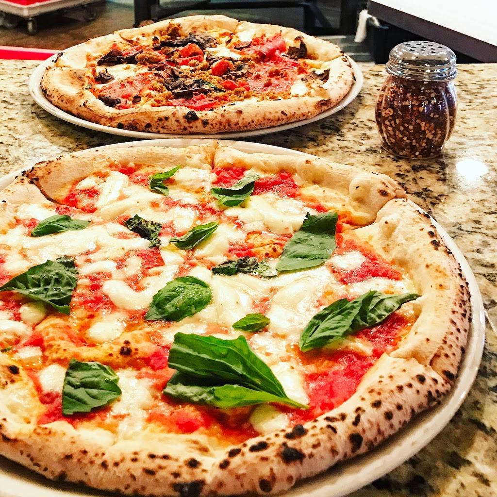 Cane Rosso | restaurant | 1301 S Broadway St, Carrollton, TX 75006, USA | 2147316402 OR +1 214-731-6402