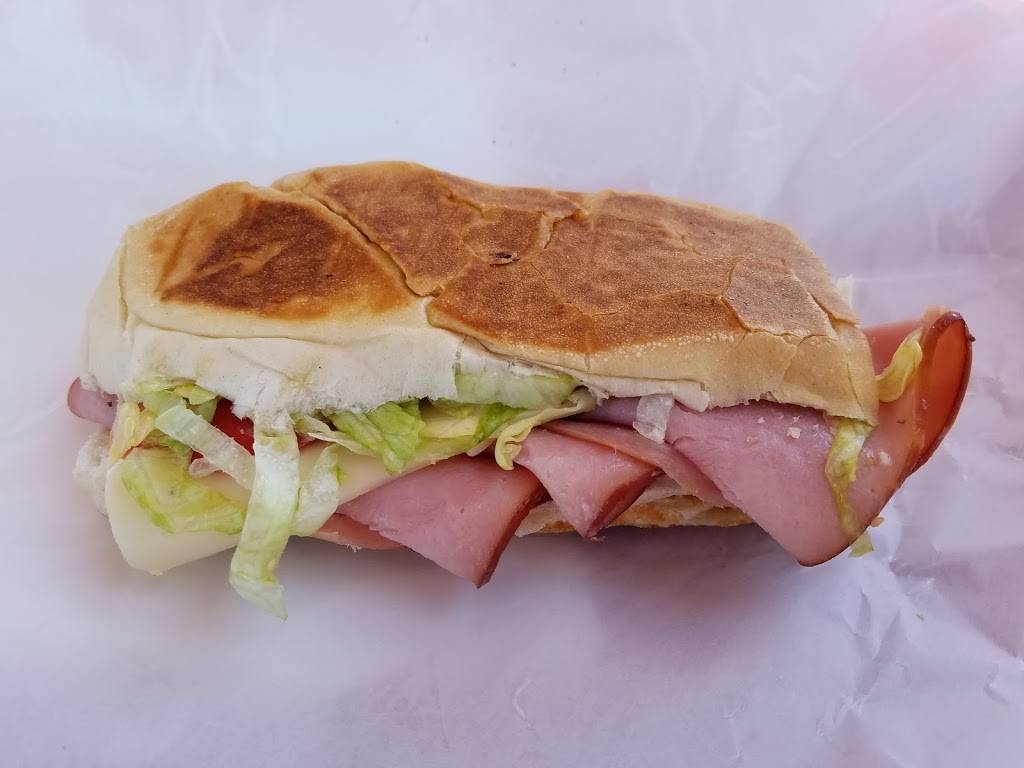 The Strawberry Hut | restaurant | 1505 N Wheeler St, Plant City, FL 33563, USA | 8137523779 OR +1 813-752-3779