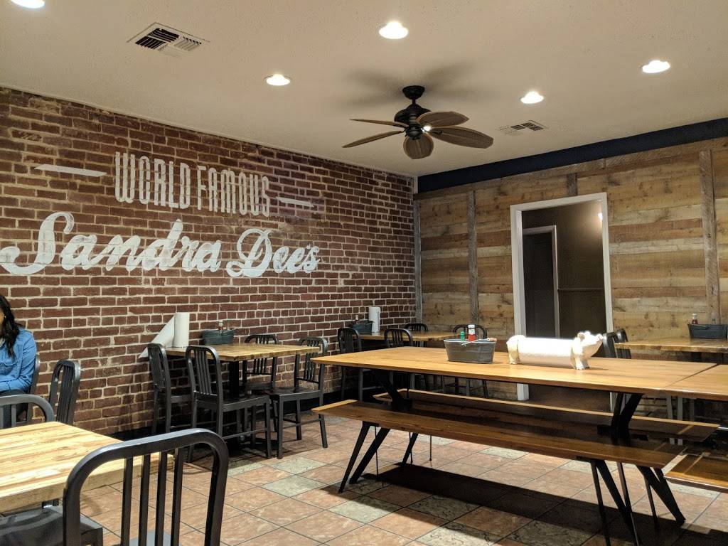 Sandra Dees | Bar-B-Que & Seafood | restaurant | 601 15th St, Sacramento, CA 95814, USA | 9164486375 OR +1 916-448-6375