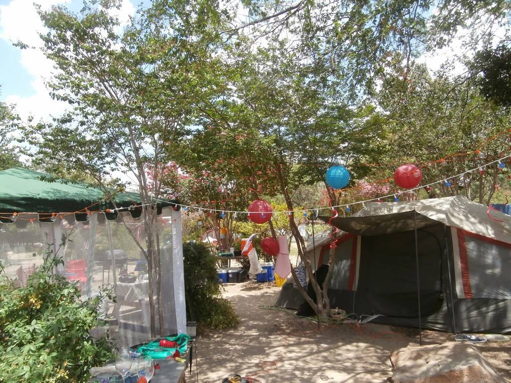 Texas Wine Country Jellystone Park Camp-Resort | meal takeaway | 5871 United States, 10618 US-290, Fredericksburg, TX 78624, USA | 8309902267 OR +1 830-990-2267