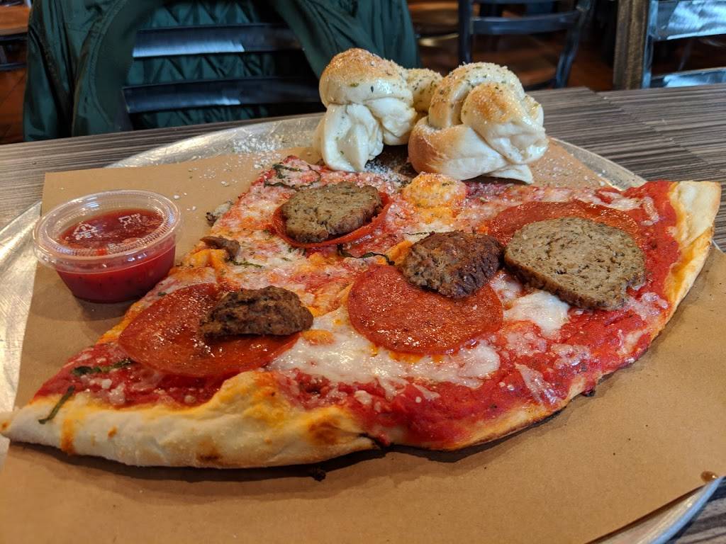 Butchertown Pizza Hall | restaurant | 1733, 1301 Story Ave, Louisville, KY 40206, USA | 5023848528 OR +1 502-384-8528