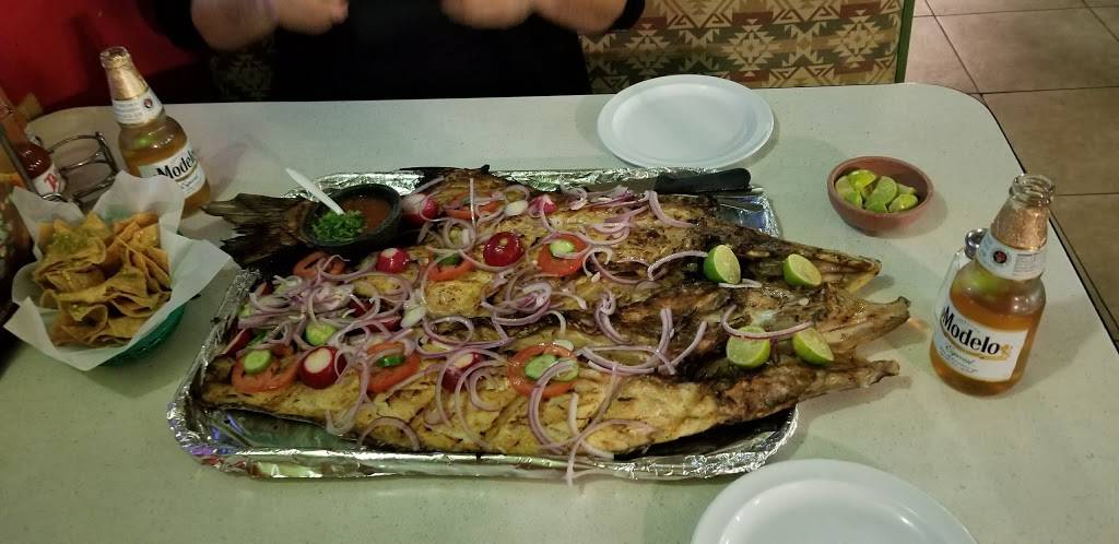 Mariscos Tecuala | restaurant | 505 S D St, Perris, CA 92570, USA | 9514904308 OR +1 951-490-4308