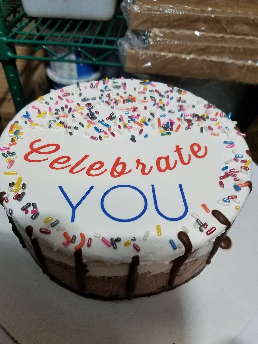 Menchies Lake Orion | bakery | 4713 S Baldwin Rd, Orion Charter Township, MI 48359, USA | 2484813890 OR +1 248-481-3890