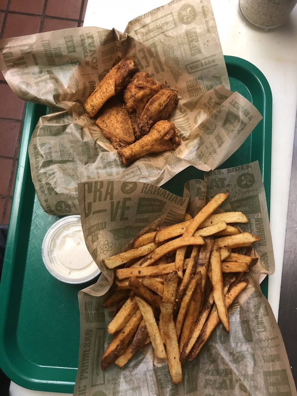 Wingstop | restaurant | 4310 SW 20th Ave, Gainesville, FL 32607, USA | 3526922345 OR +1 352-692-2345