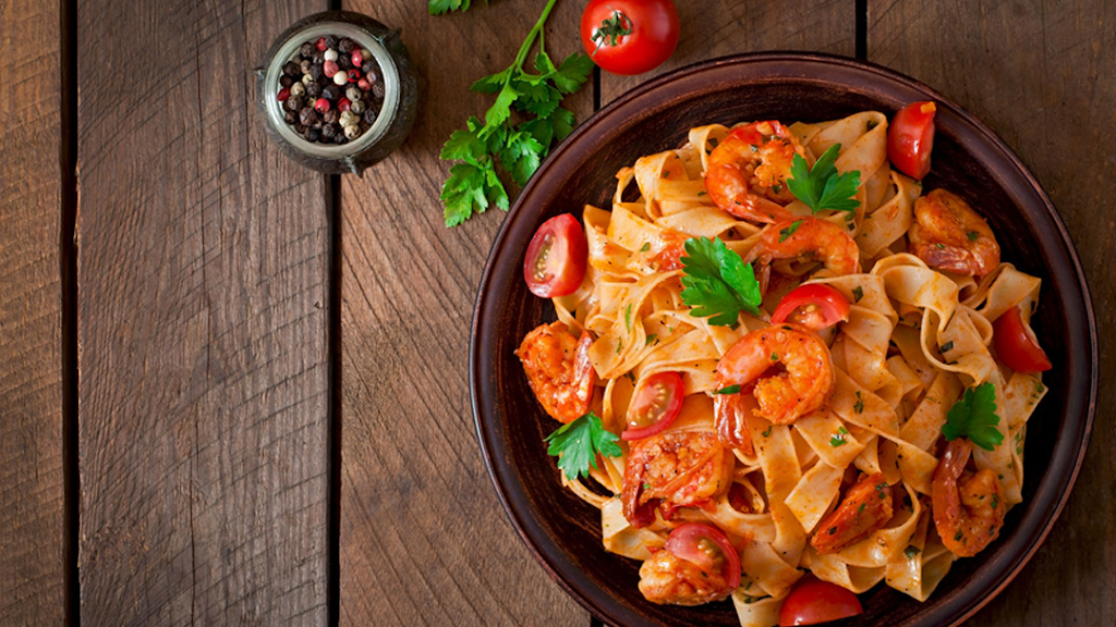 Tursis Latin King Italian Dining | restaurant | 2200 Hubbell Ave, Des Moines, IA 50317, USA | 5152664466 OR +1 515-266-4466