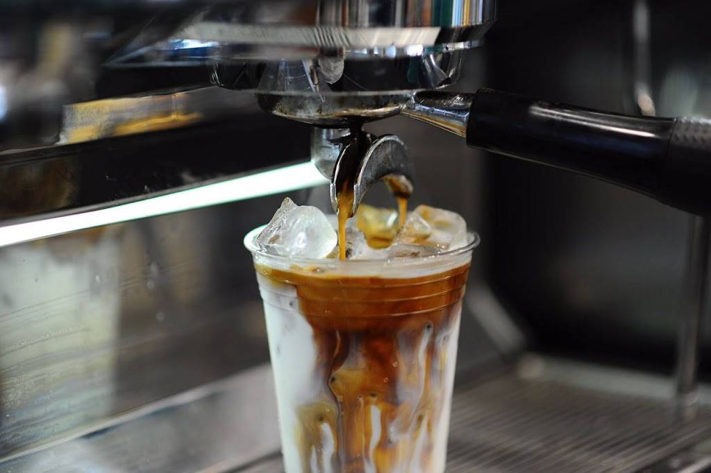 Chocolatte | cafe | 792 Eastern Pkwy, Brooklyn, NY 11213, USA | 7187733770 OR +1 718-773-3770