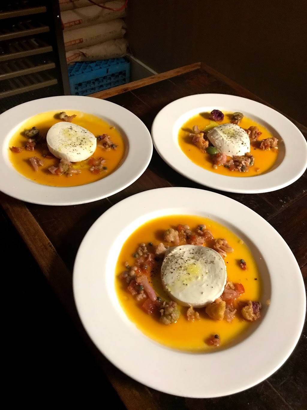 Trattoria Lucca | restaurant | 5760, 41 Bogard St # A, Charleston, SC 29403, USA | 8439733323 OR +1 843-973-3323