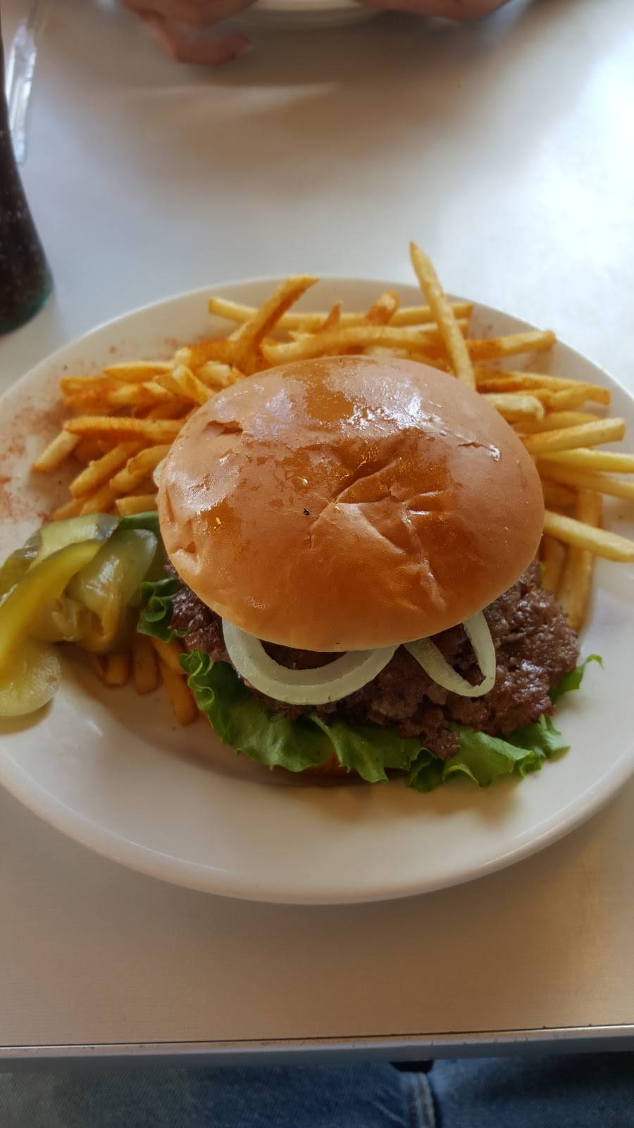 Steak n Shake | restaurant | 2096 Interstate Dr, Opelika, AL 36801, USA | 3347429404 OR +1 334-742-9404