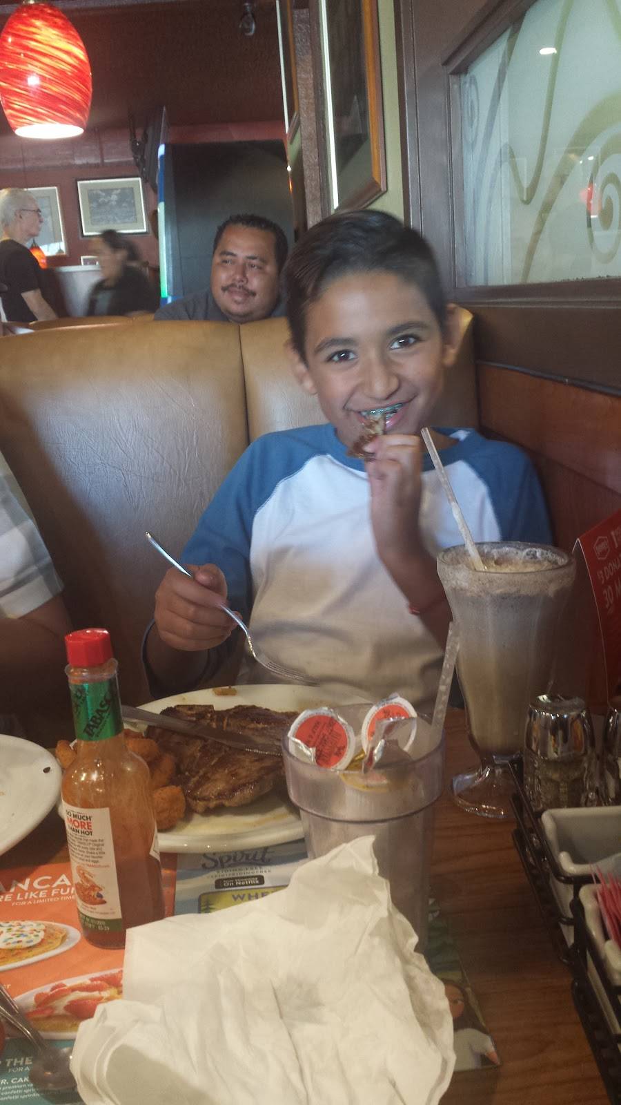 Pizza City | restaurant | 2935 Foothill Blvd, Oakland, CA 94601, USA | 5105338000 OR +1 510-533-8000