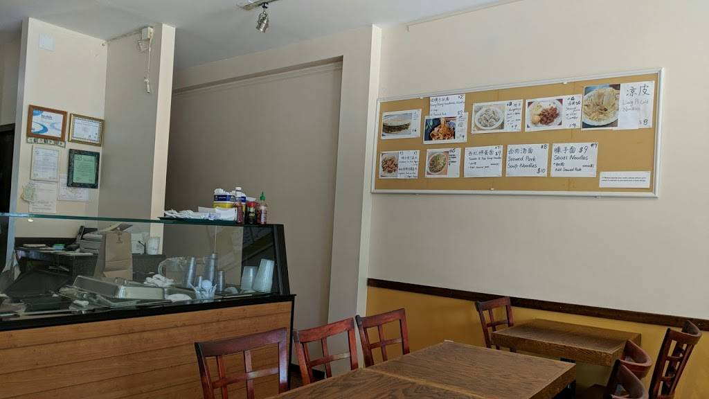 Lilis Restaurant | restaurant | 197 N Pleasant St, Amherst, MA 01002, USA | 4132535888 OR +1 413-253-5888