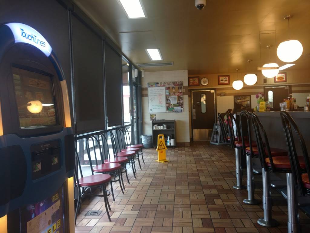 Waffle House | meal takeaway | 2505 E Walnut Ave, Dalton, GA 30720, USA | 7062176257 OR +1 706-217-6257