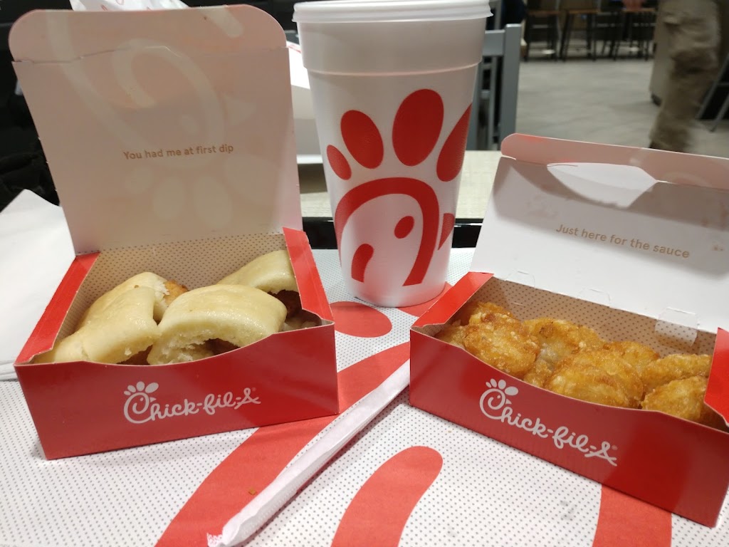 Chick-fil-A | restaurant | 28588 Telegraph Rd, Southfield, MI 48034, USA | 3136540410 OR +1 313-654-0410