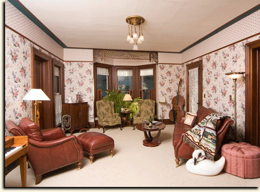 White Swan Inn Bed and Breakfast | restaurant | 303 S Mears Ave, Whitehall, MI 49461, USA | 2318945169 OR +1 231-894-5169