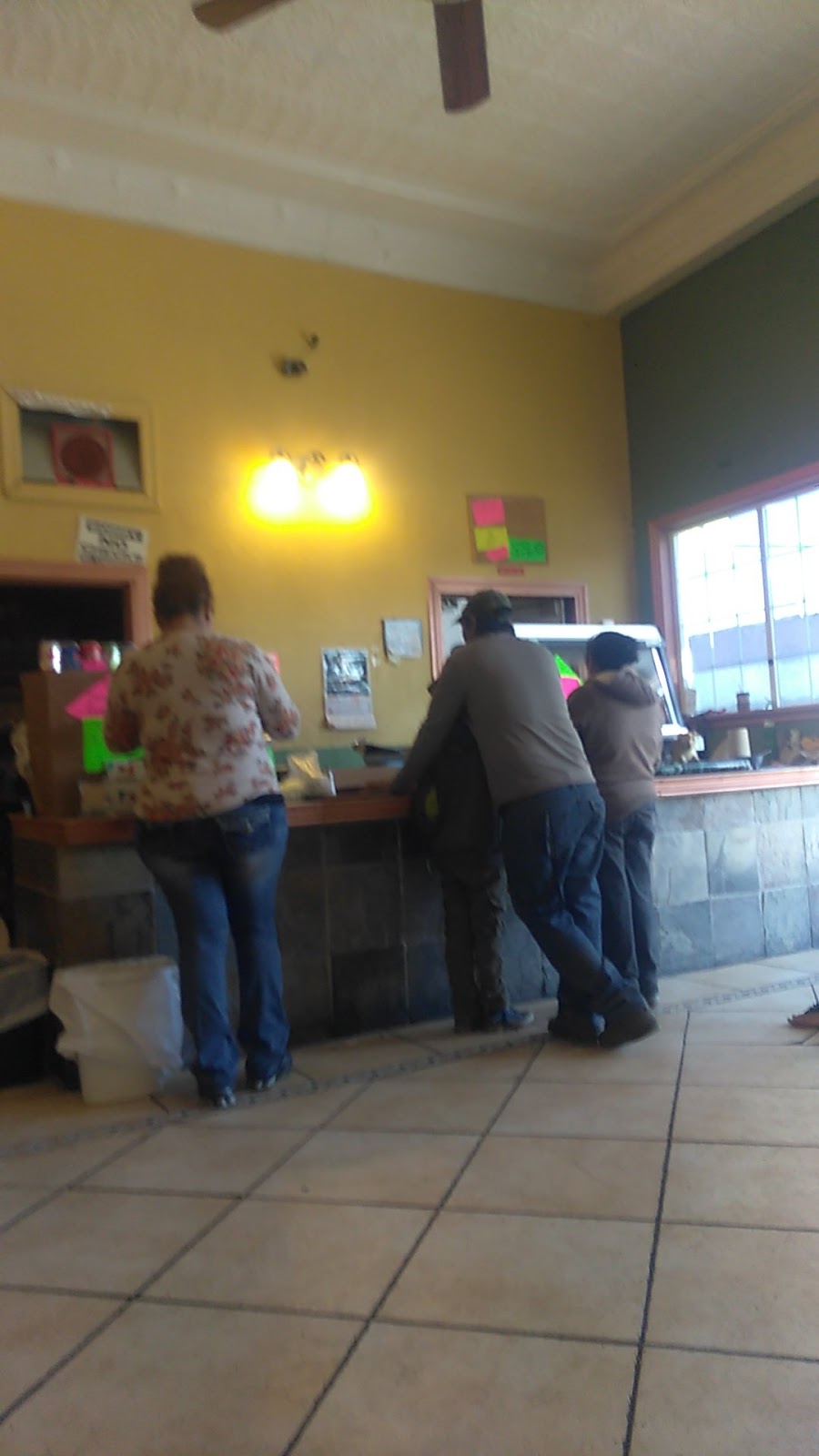 Carnitas Supreme | restaurant | 5 N A St, Toppenish, WA 98948, USA | 5099493884 OR +1 509-949-3884