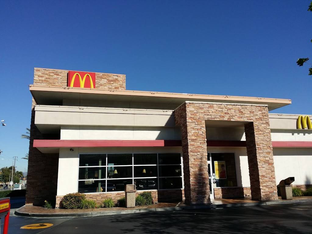 McDonalds | cafe | 1410 N Lemon St, Anaheim, CA 92801, USA | 7144474203 OR +1 714-447-4203