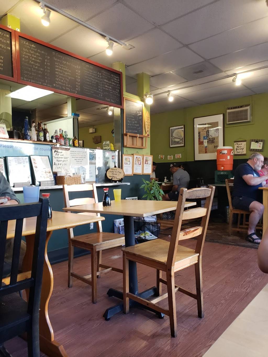 Cutting Board | restaurant | 5503 Airport Way S, Seattle, WA 98108, USA | 2067678075 OR +1 206-767-8075