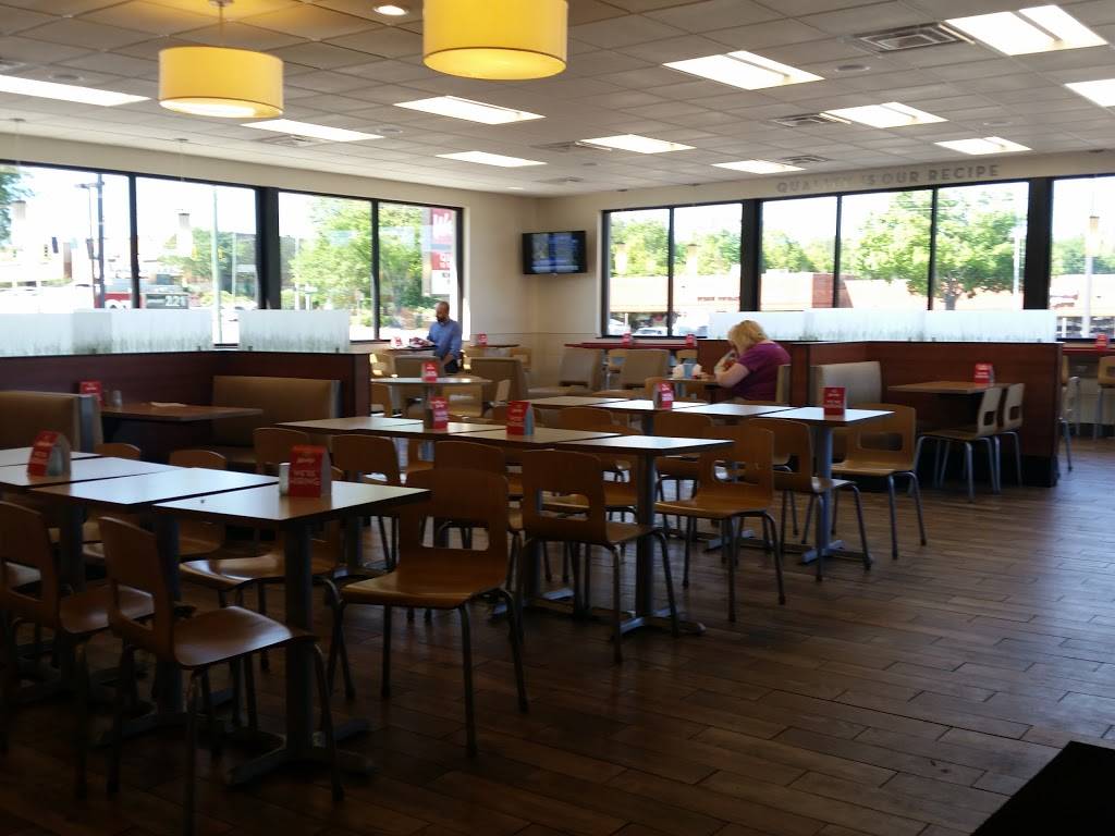Wendys | restaurant | 6130 Jimmy Carter Blvd, Norcross, GA 30071, USA | 7703680683 OR +1 770-368-0683