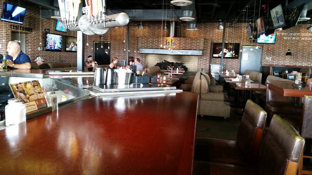 Brick House Tavern + Tap | restaurant | 1011 N Loop 1604 W, San Antonio, TX 78232, USA | 2104023107 OR +1 210-402-3107