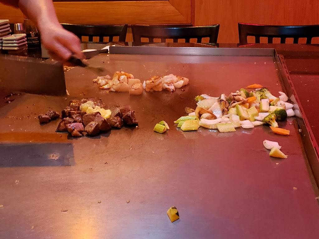 Sakura | restaurant | 2209 N Belt Hwy, St Joseph, MO 64506, USA | 8162326666 OR +1 816-232-6666